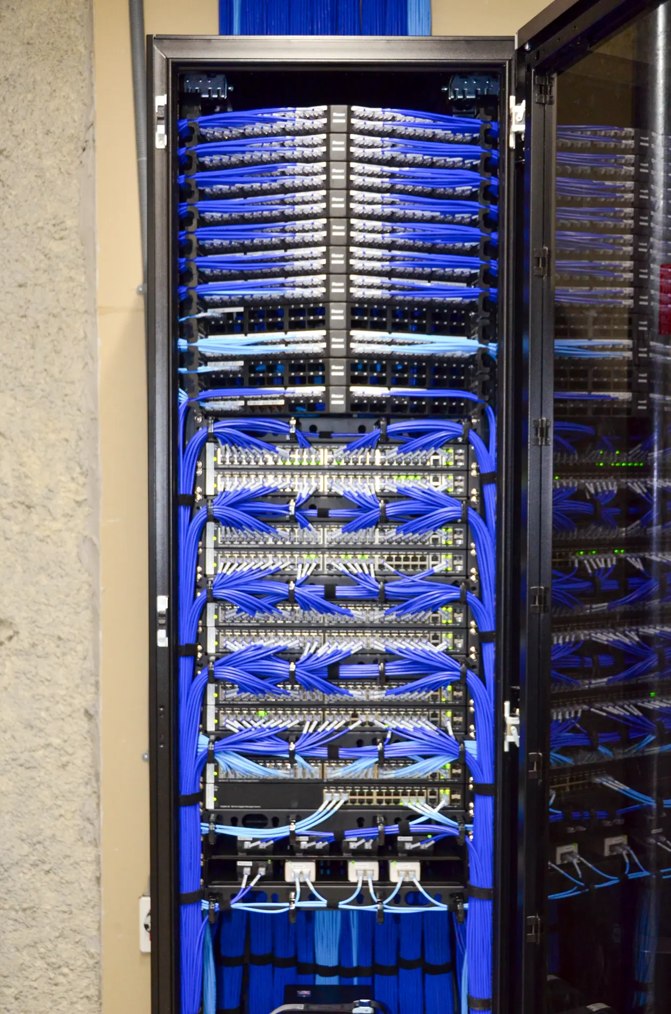 医療システム支援事業の画像